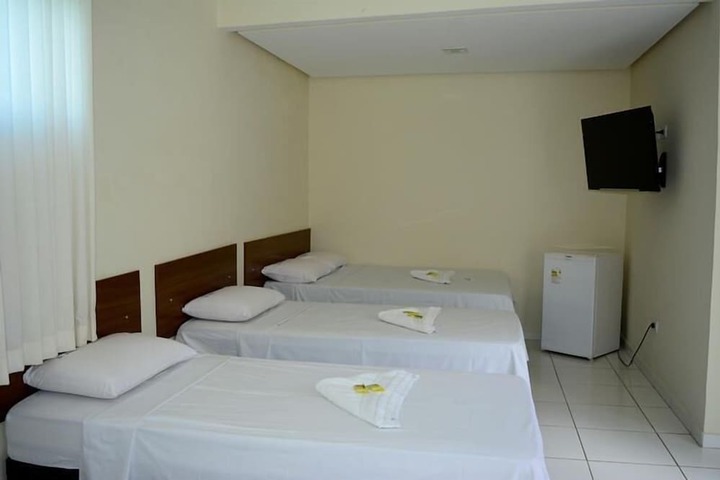 Room 7 of 10