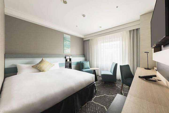 Room 6 of 22