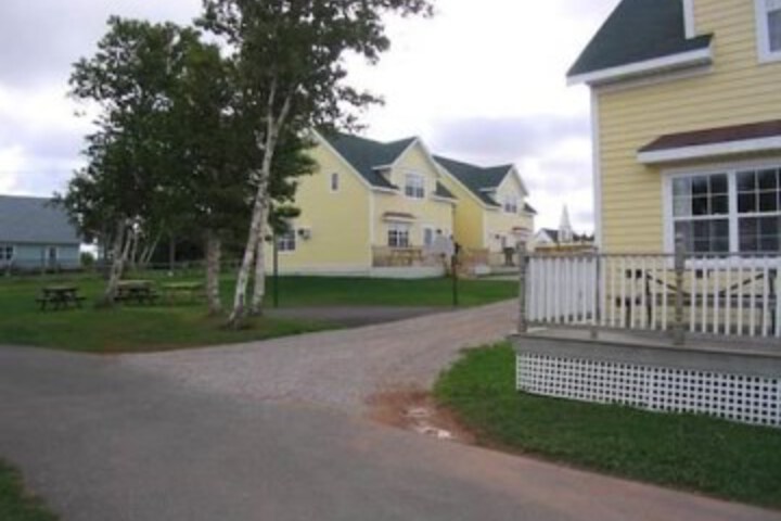 Cavendish Corner Motel Inn