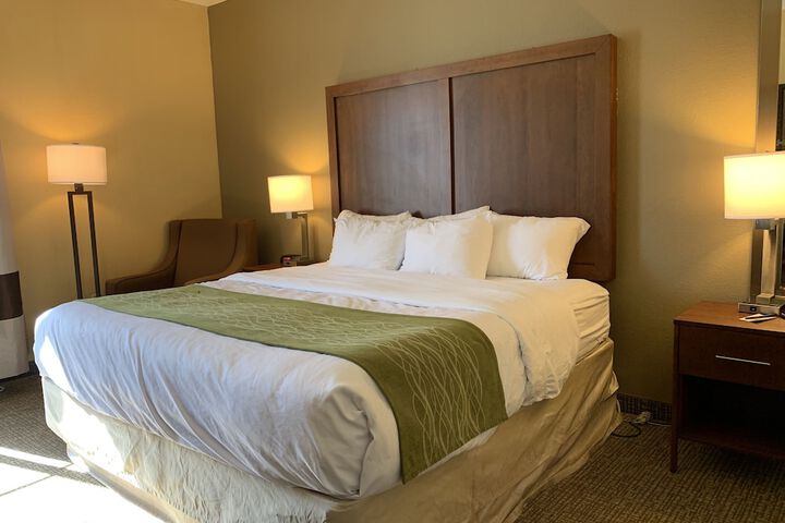 Room 12 of 71