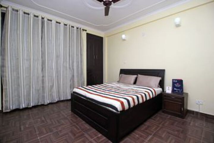 Room 8 of 31