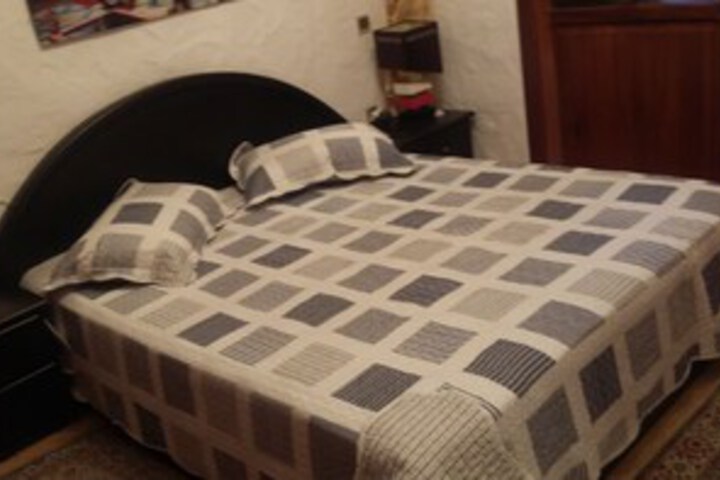 Room 8 of 10