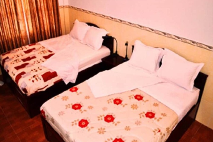 Room 8 of 53