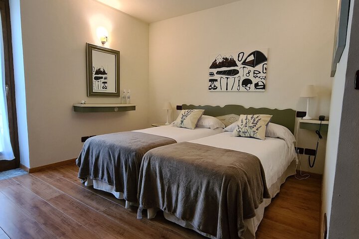 Room 6 of 70