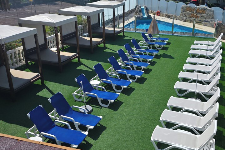 Pool 53 of 86