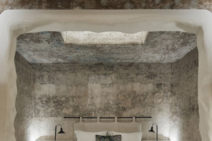 Room 15 of 174