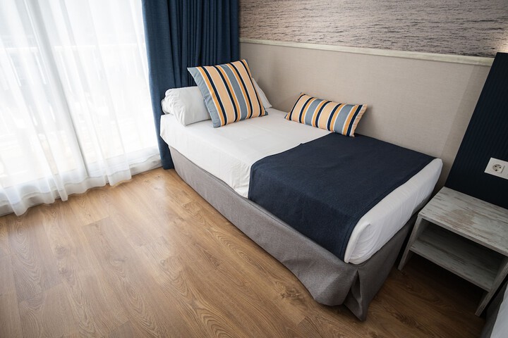 Room 21 of 62