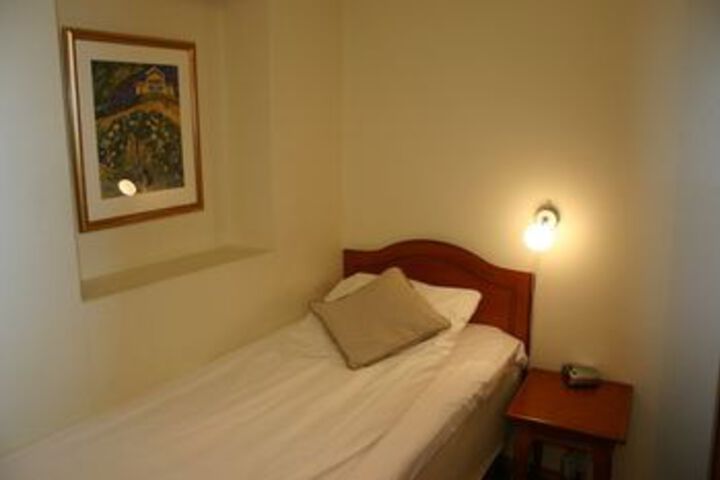 Room 30 of 79