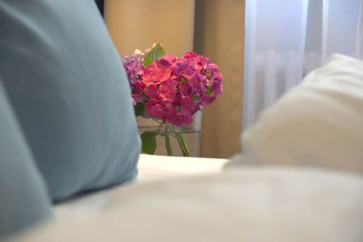 Room 2 of 34