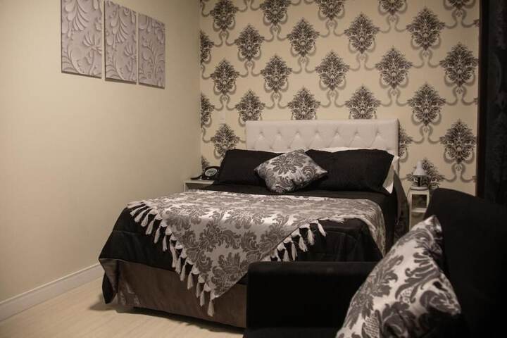 Room 16 of 27