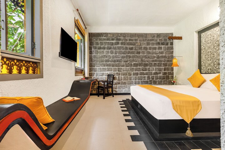 Room 13 of 41