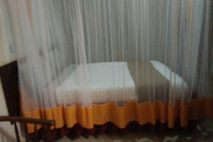 Room 2 of 50