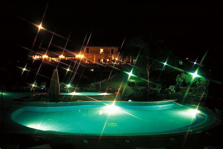 Hotel Pool