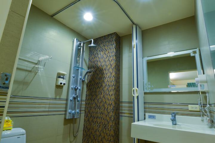 Clean Restrooms