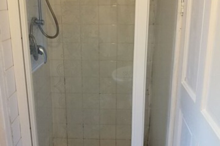 Room 73 of 76
