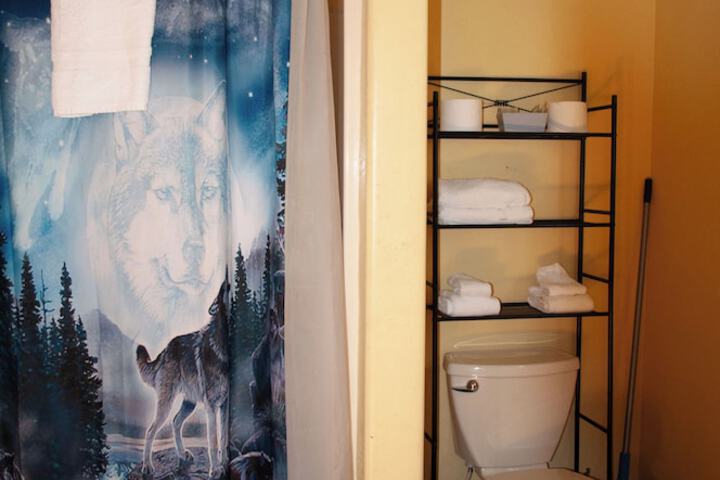 Room 180 of 227