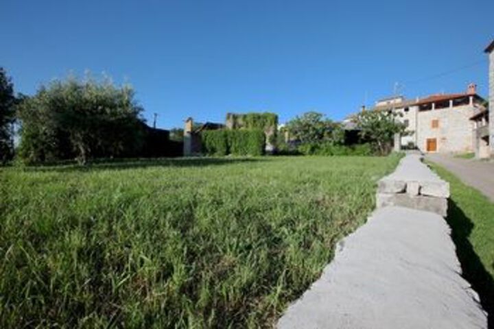 Property Grounds 15 of 17
