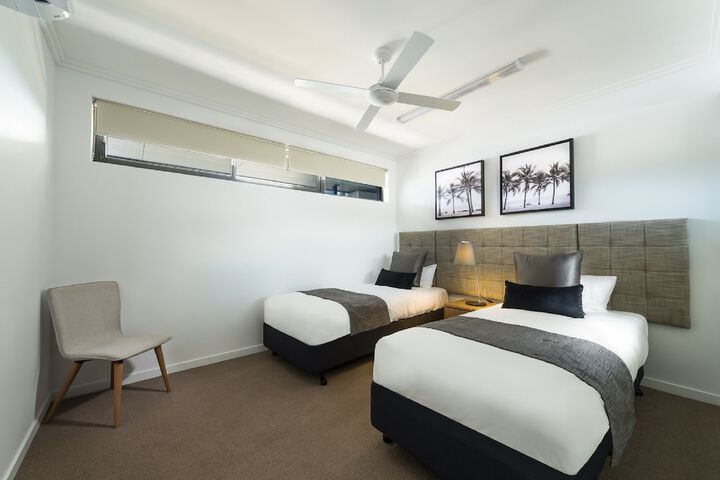 Room 9 of 73