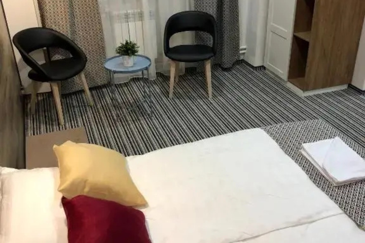Room 28 of 32