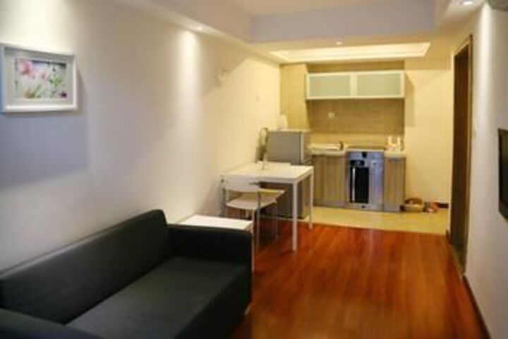 Room 19 of 38