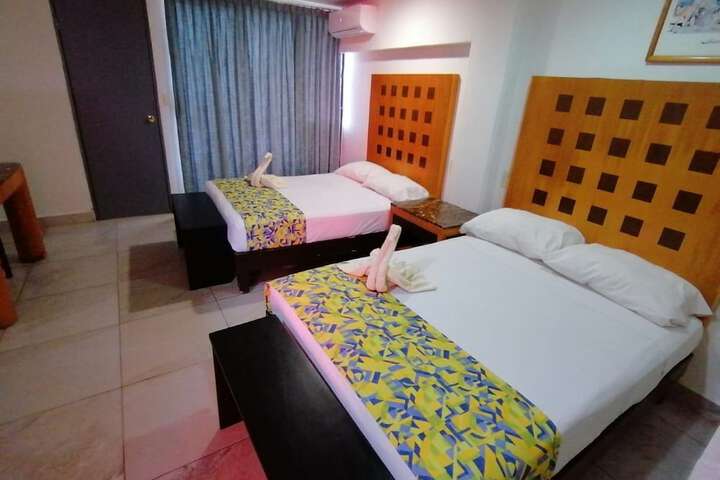 Room 10 of 37