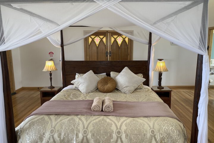 Room 15 of 128