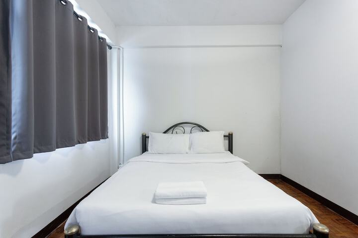 Room 4 of 15