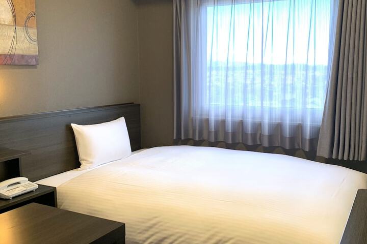 Room 4 of 23