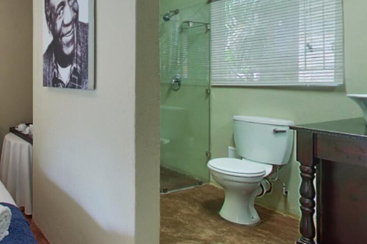 Vanity Photo