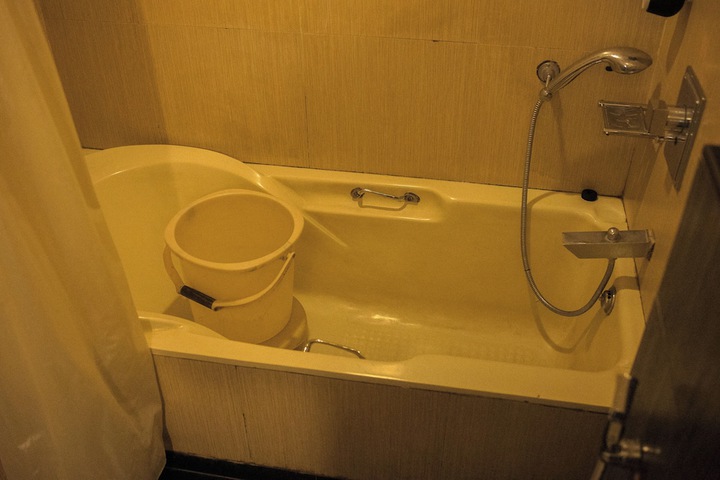 Room 17 of 29