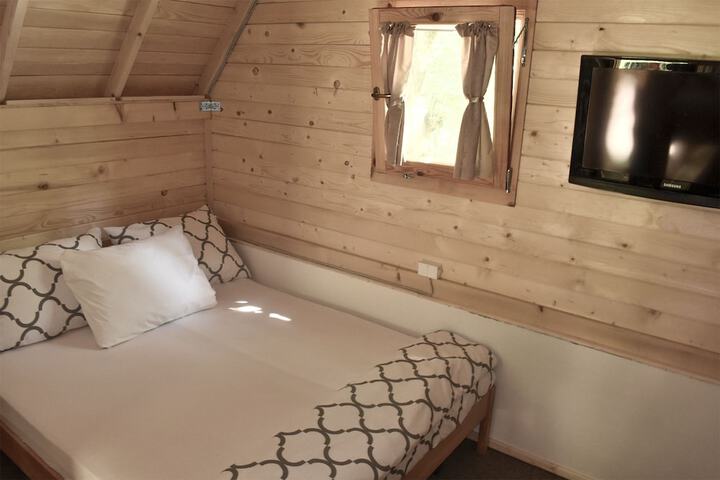 Room 7 of 34