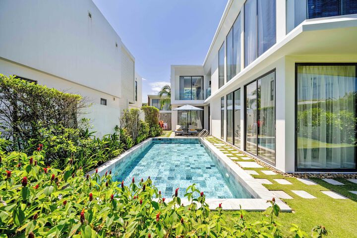 Pool 158 of 168