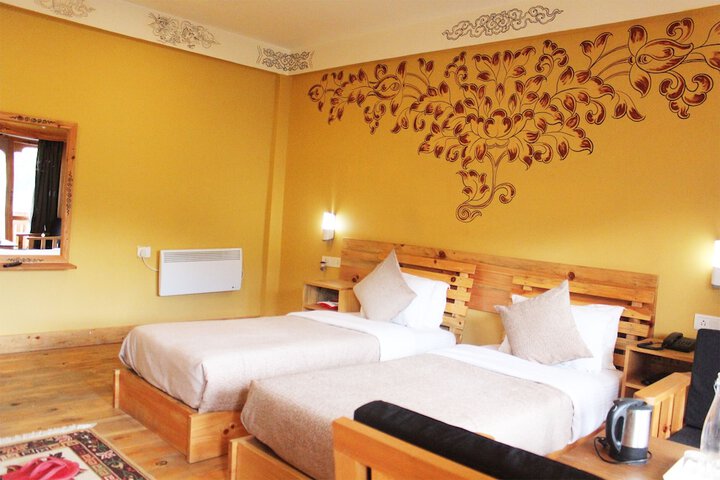 Room 8 of 72