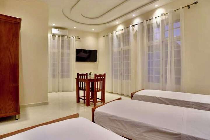 Room 5 of 14