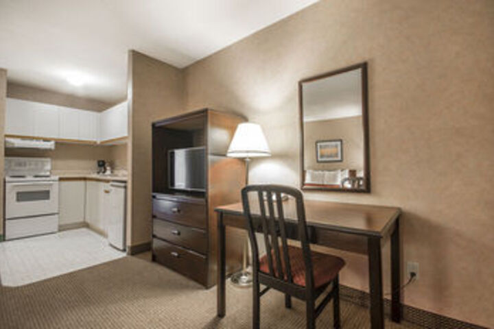 Room 9 of 25