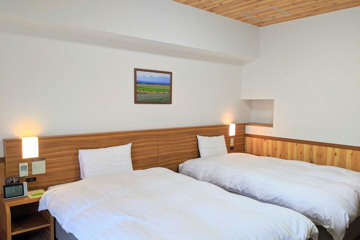 Room 18 of 78