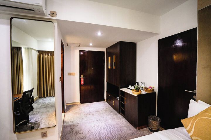 Room 19 of 55