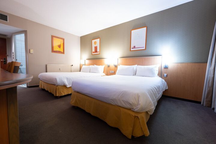 Room 20 of 62
