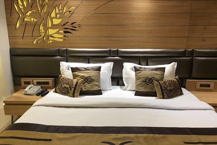 Room 14 of 110