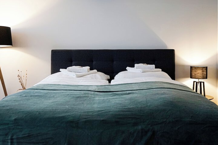 Room 105 of 179