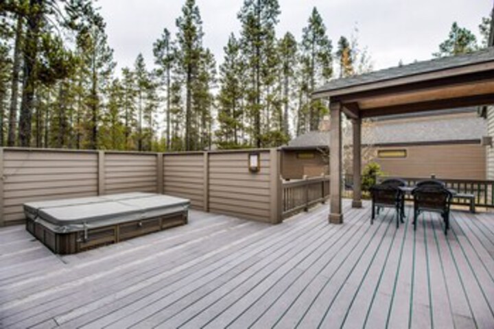 Terrace/Patio 5 of 43