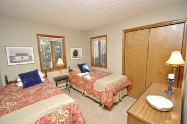 Room 10 of 17