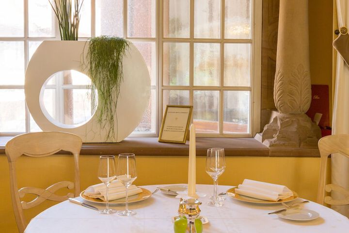 Dining Photos