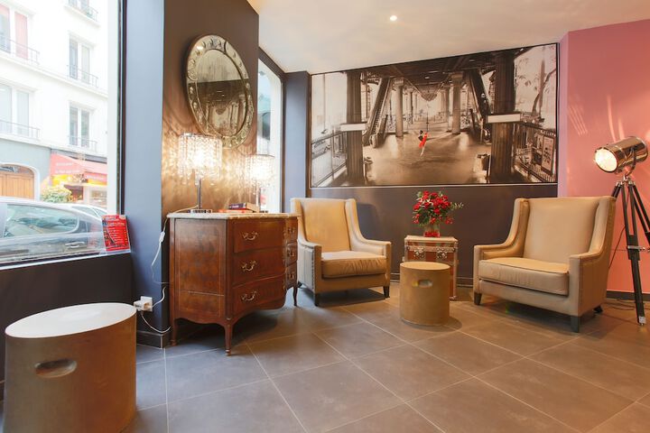 Guest Lobby