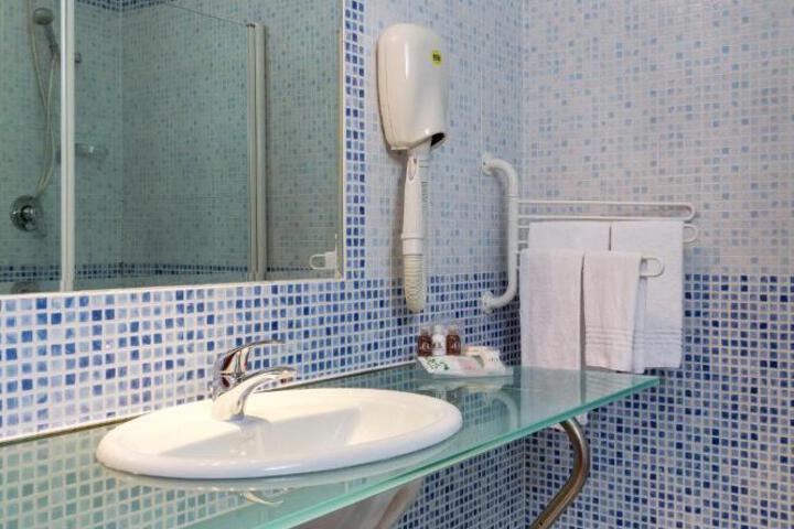 Photo 29