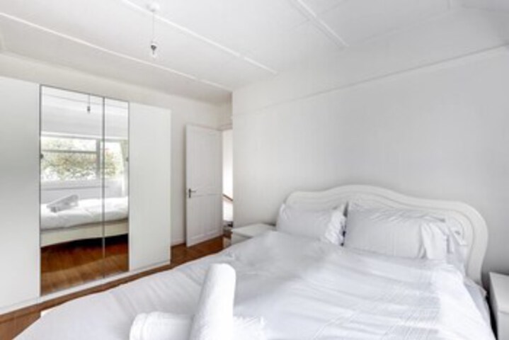 Room 13 of 15
