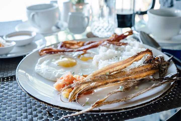 Breakfast/Coffee Service 96 of 110