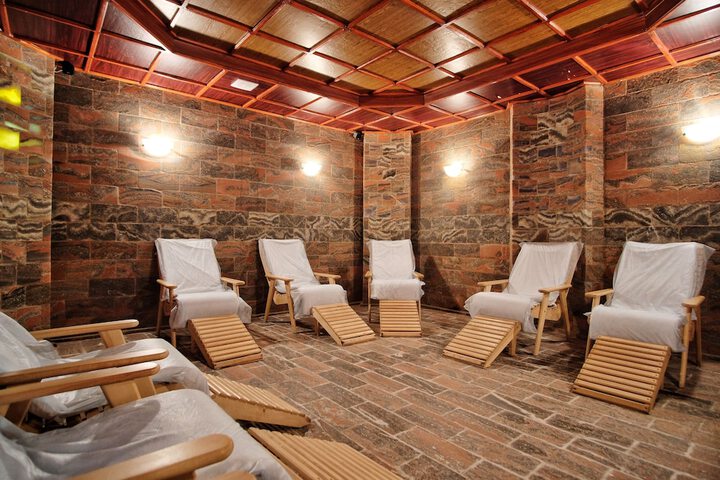 Spa 54 of 72