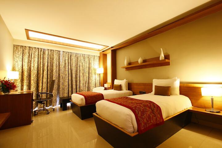 Room 9 of 49