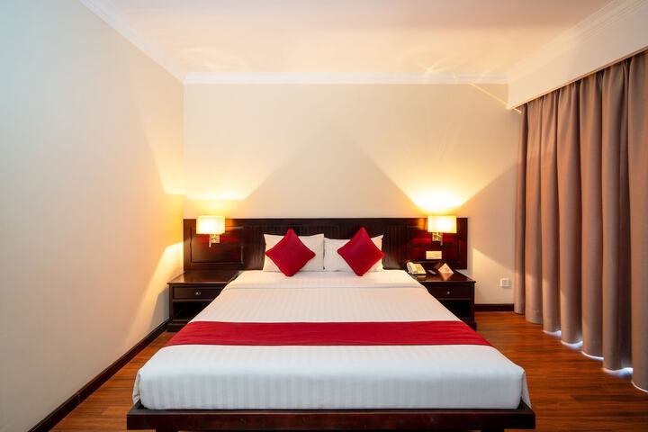 Room 35 of 169